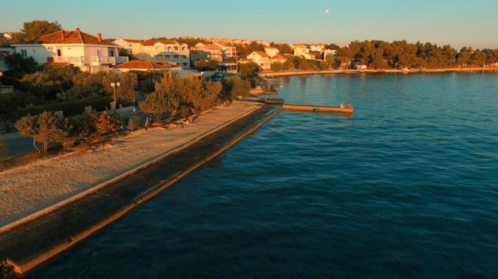Ferienwohnung Green Oasis For Two, 30 Meters From Sea Zadar Exterior foto