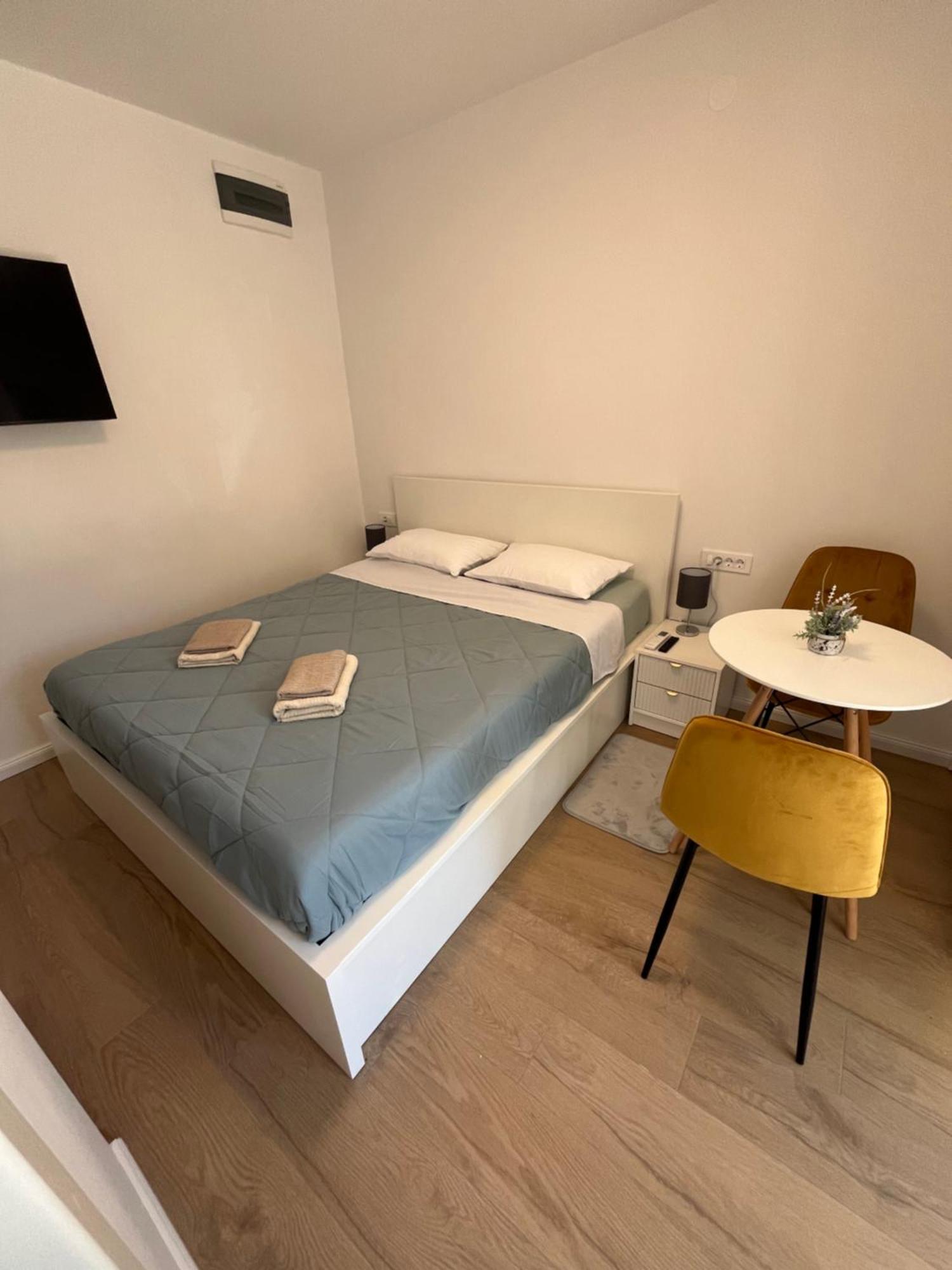 Ferienwohnung Green Oasis For Two, 30 Meters From Sea Zadar Exterior foto