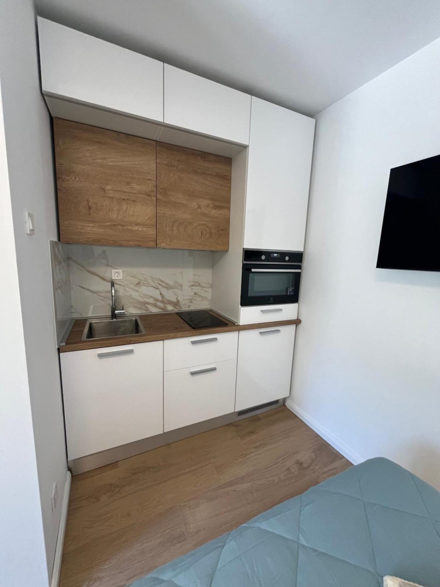 Ferienwohnung Green Oasis For Two, 30 Meters From Sea Zadar Exterior foto
