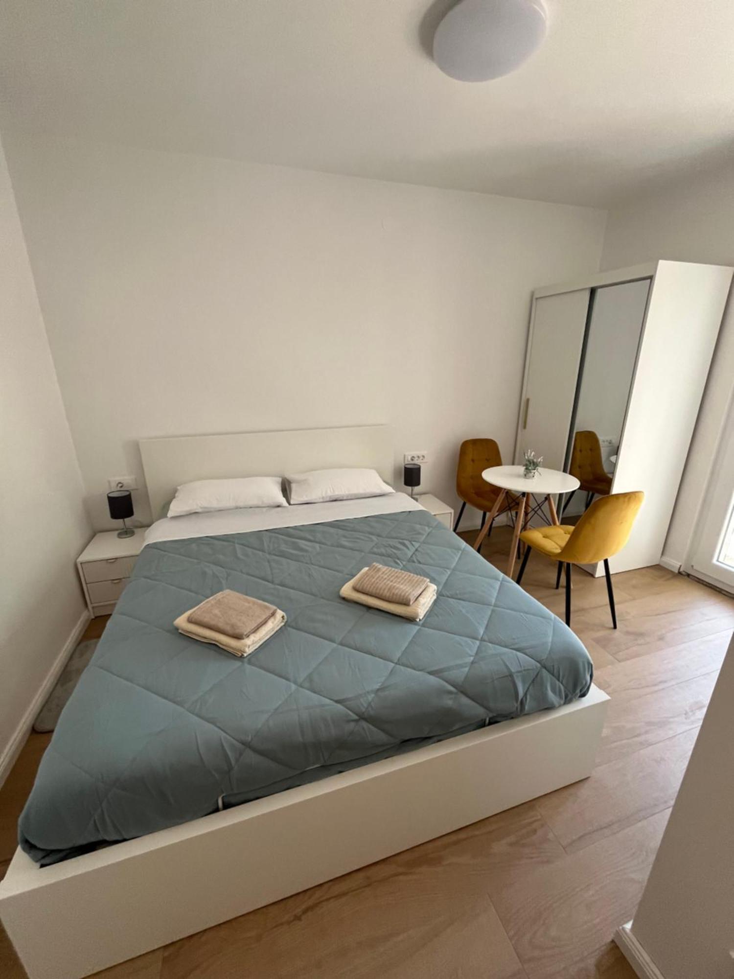 Ferienwohnung Green Oasis For Two, 30 Meters From Sea Zadar Exterior foto